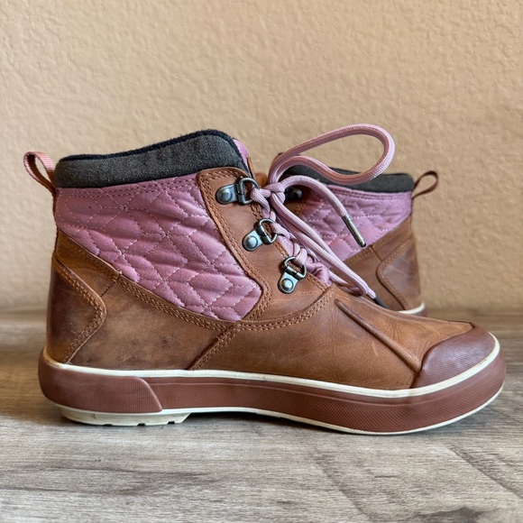 Keen Elsa II Quilted Waterproof Insulated Leather Boots - Picture 8 of 10